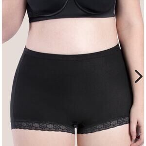 Brand New Curveez Women's Size XL Black Everyday Shaping Boyshort